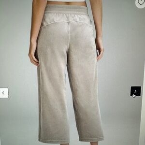Lululemon Scuba Mid-Rise Wide-Leg Crop Velvet Cord Size 6 Riverstone